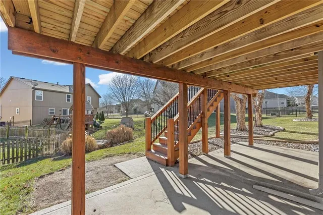 $529,900 | 2605 Southwest 10th Court, Lee's Summit, MO 64081