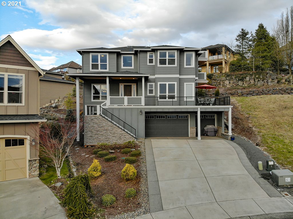 3537 Northwest 18th Circle Camas, WA 98607 - Photo 2 of 32