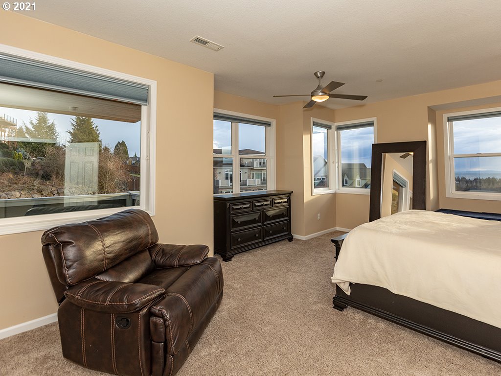 3537 Northwest 18th Circle Camas, WA 98607 - Photo 15 of 32