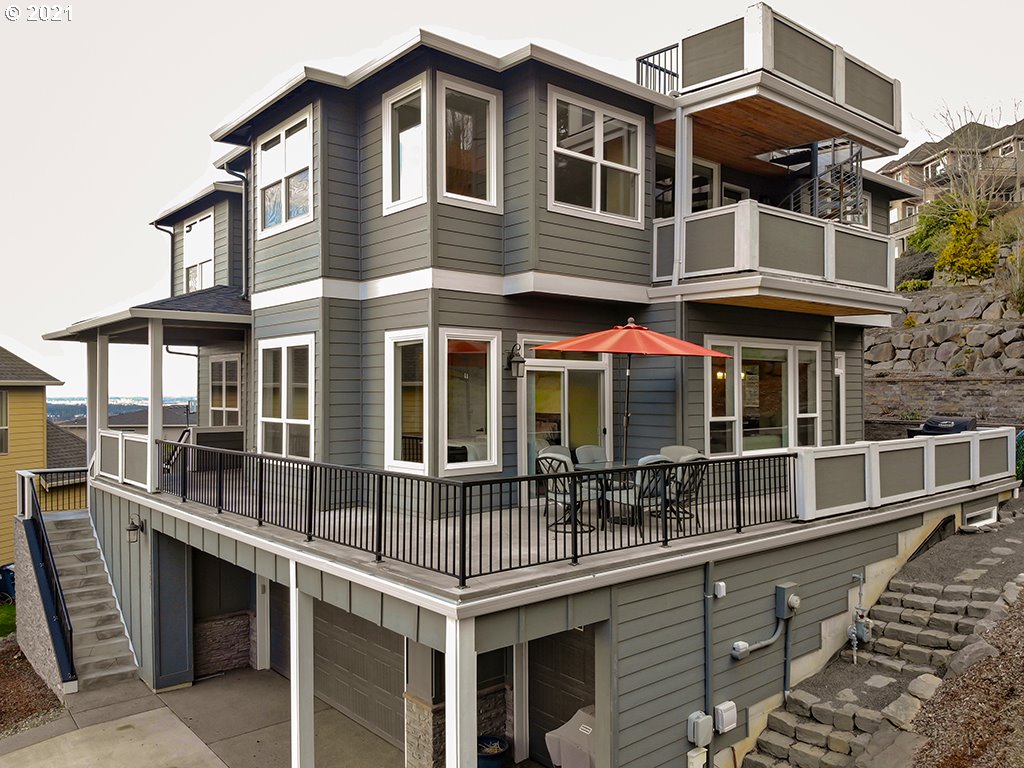 3537 Northwest 18th Circle Camas, WA 98607 - Photo 3 of 32