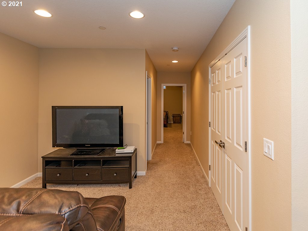 3537 Northwest 18th Circle Camas, WA 98607 - Photo 27 of 32