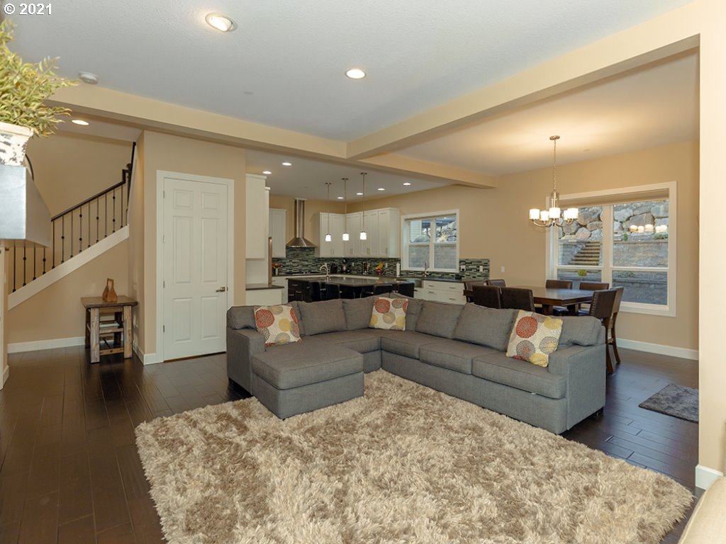 3537 Northwest 18th Circle Camas, WA 98607 - Photo 7 of 32