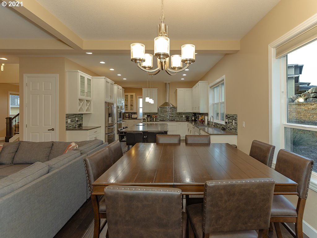 3537 Northwest 18th Circle Camas, WA 98607 - Photo 9 of 32