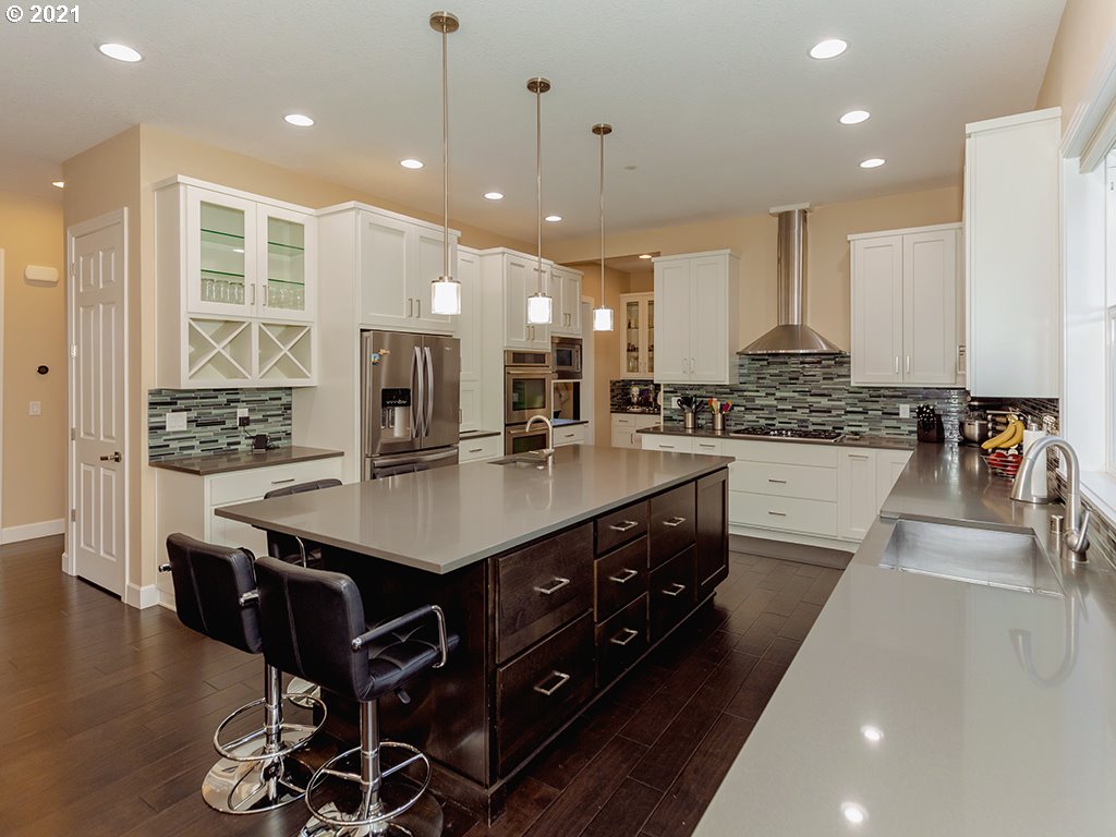 3537 Northwest 18th Circle Camas, WA 98607 - Photo 10 of 32