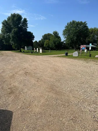 $74,900 | 640 Southwest Lake Street, Avoca, MN 56114