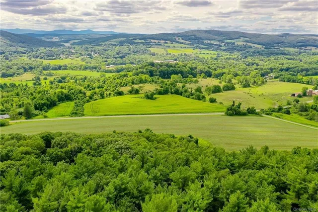 $1,080,000 | Yonderview Road, Hillsdale, NY 12529