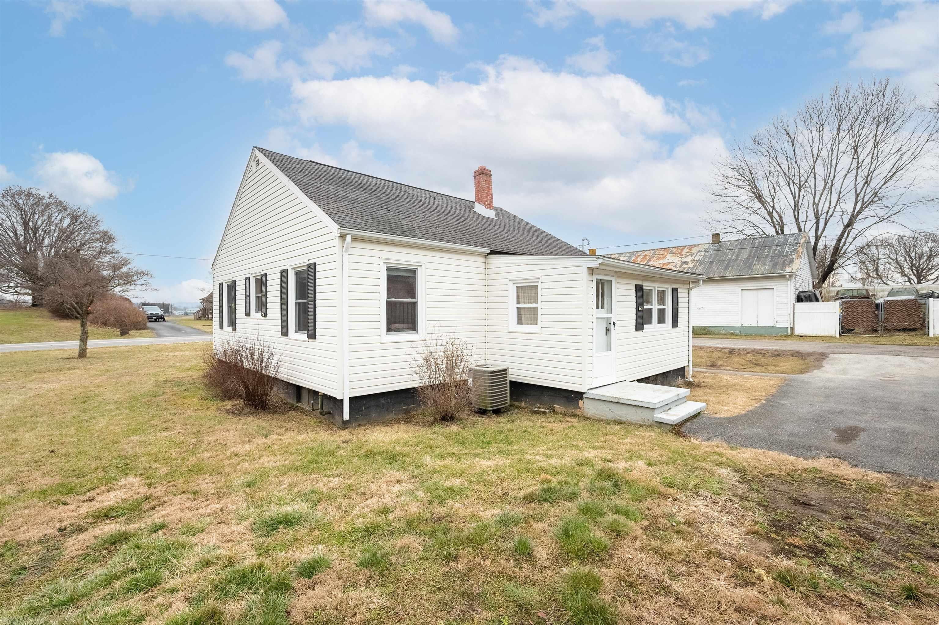 7585 Belspring Road Radford, VA 24141 - Photo 32 of 39 Gallery Image 32