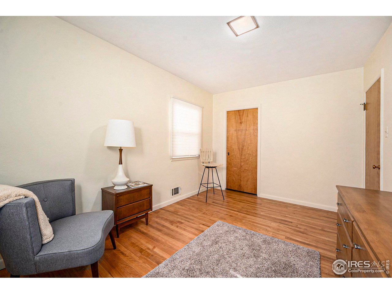 2425 Sunset Lane Greeley, CO 80634 - Photo 12 of 28 a living room with furniture