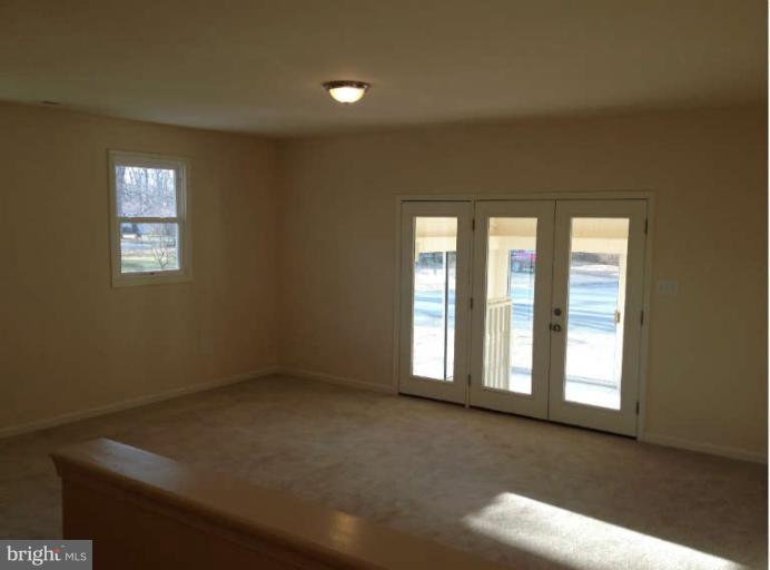 1516 Manor View Road Davidsonville, MD 21035 - Photo 8 of 27 Family Room
