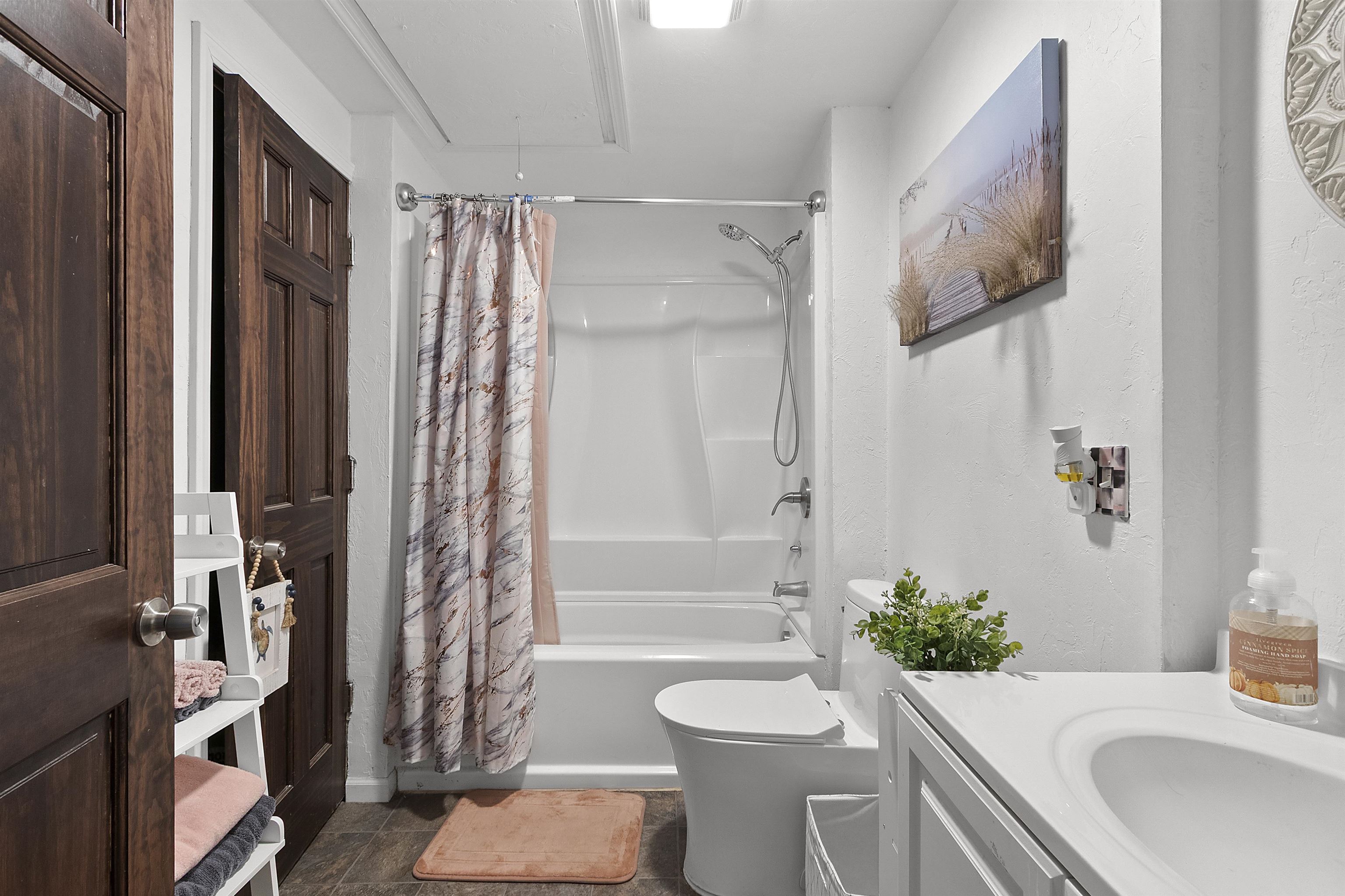 2068 Lost Dauphin Road De Pere, WI 54115 - Photo 22 of 37