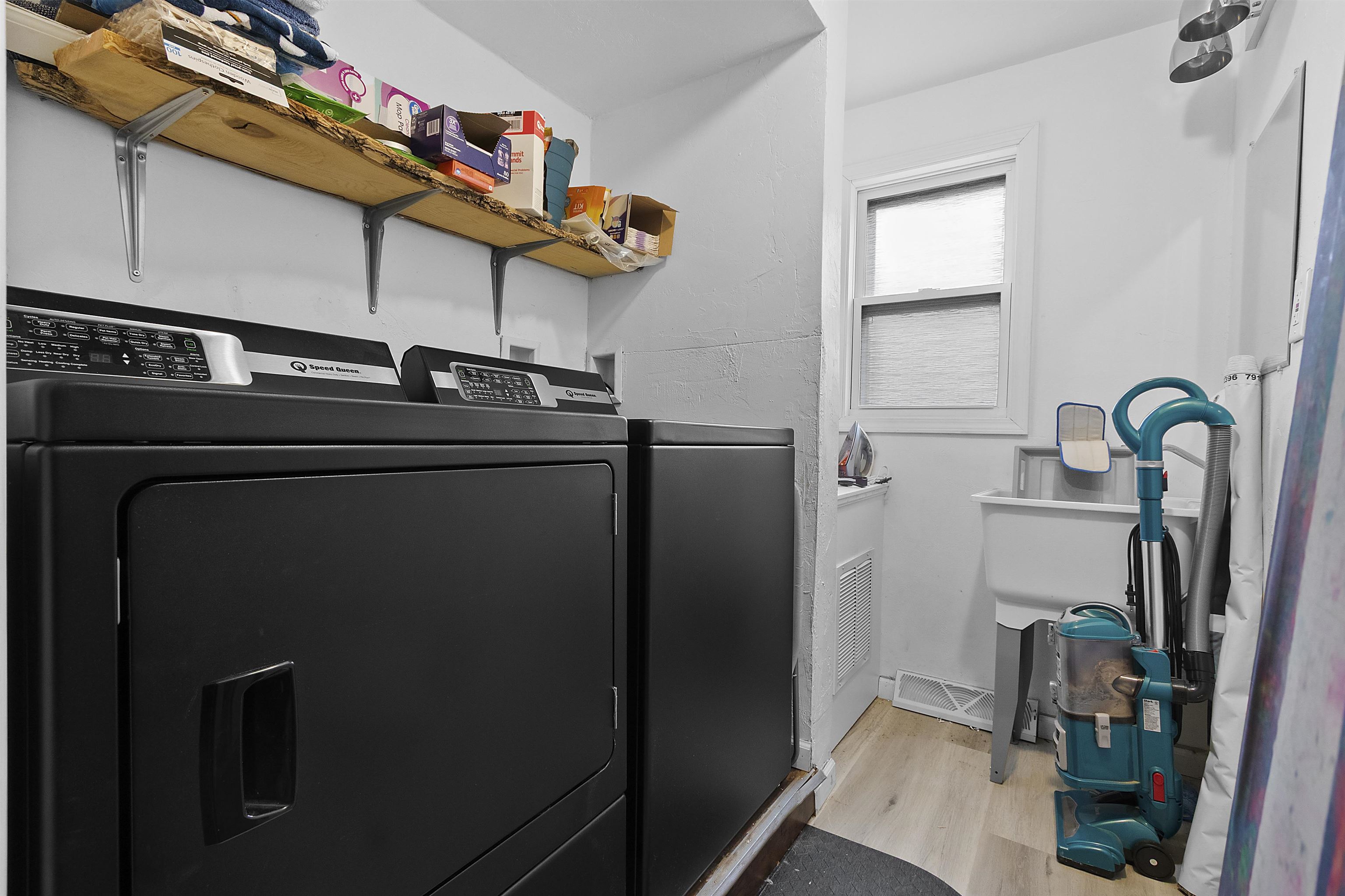 2068 Lost Dauphin Road De Pere, WI 54115 - Photo 27 of 37