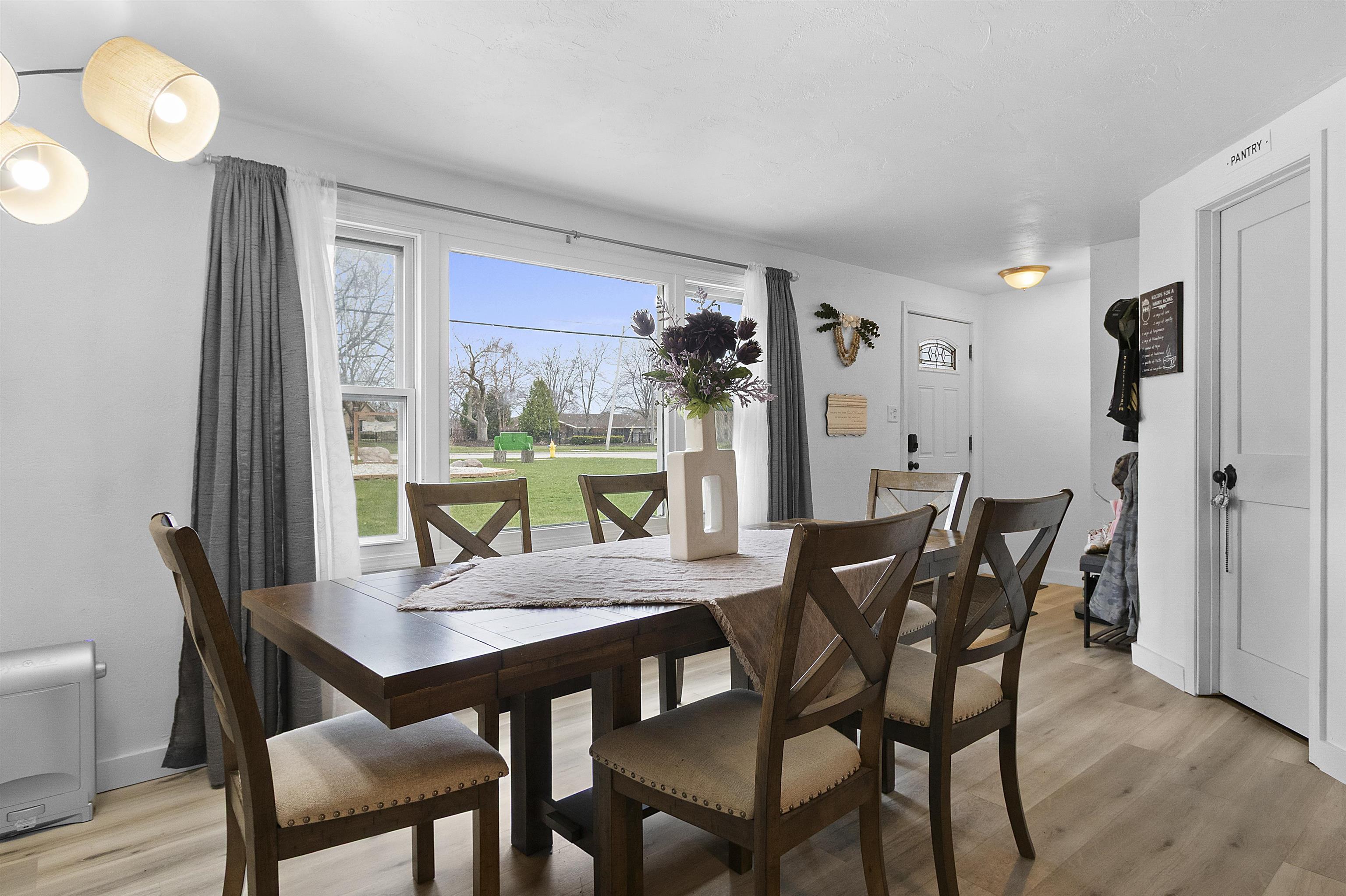 2068 Lost Dauphin Road De Pere, WI 54115 - Photo 3 of 37