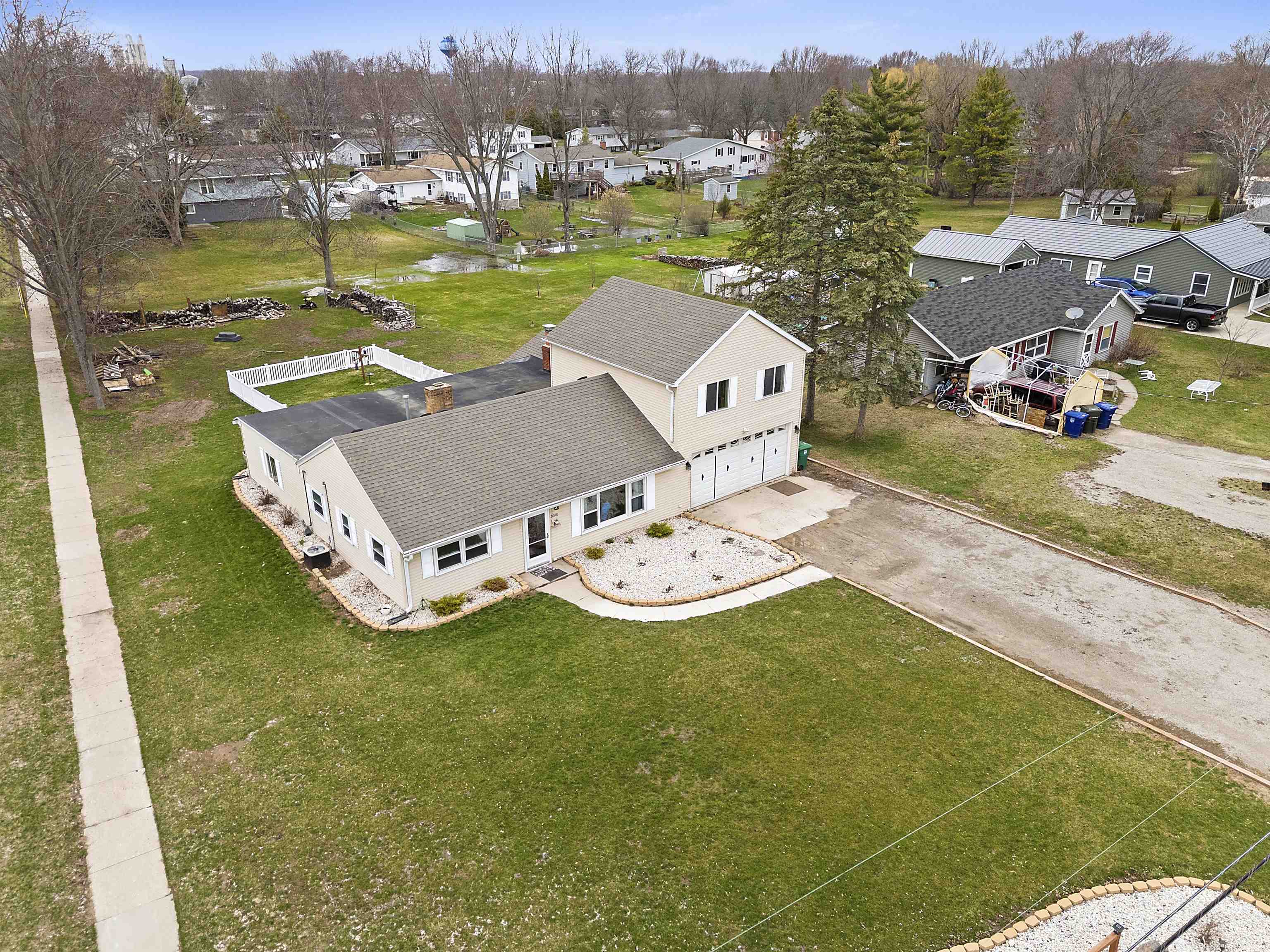 2068 Lost Dauphin Road De Pere, WI 54115 - Photo 35 of 37