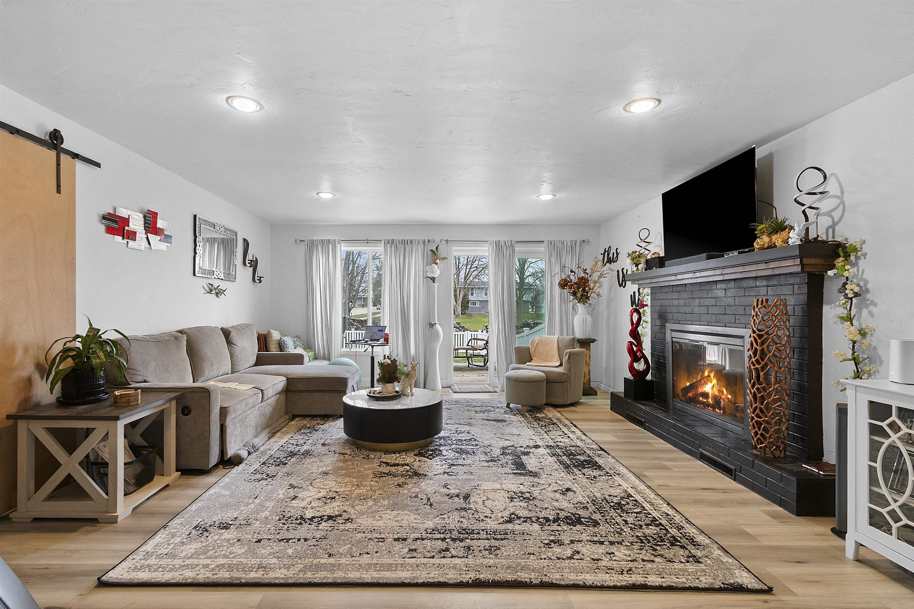 2068 Lost Dauphin Road De Pere, WI 54115 - Photo 9 of 37