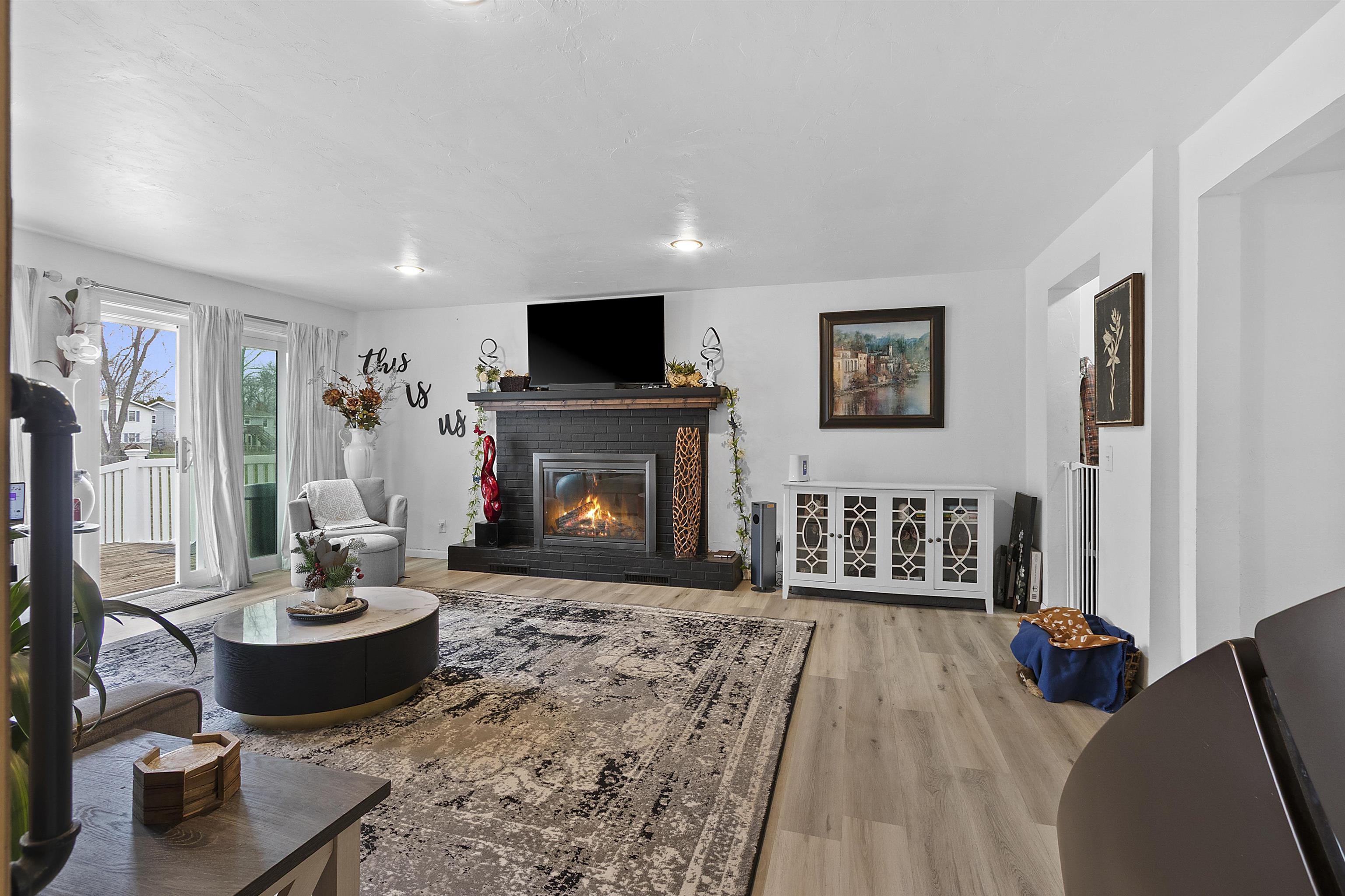 2068 Lost Dauphin Road De Pere, WI 54115 - Photo 10 of 37