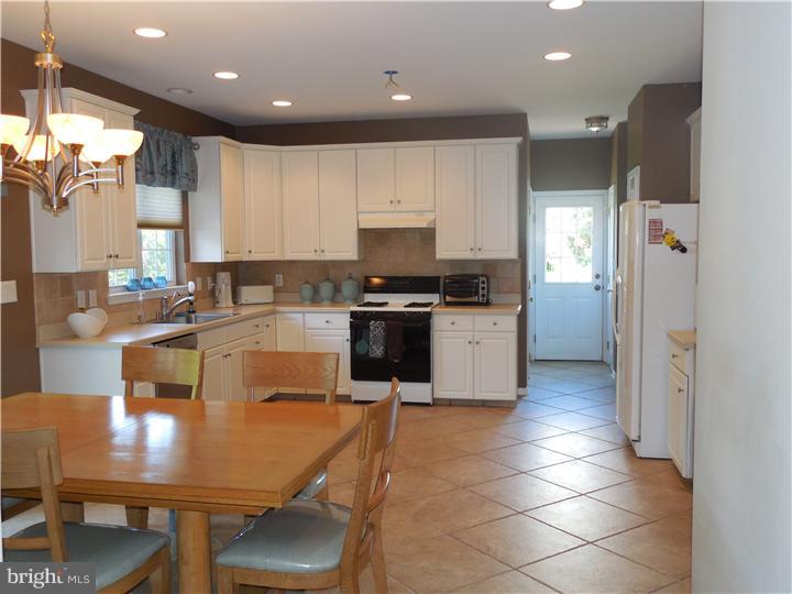 66 Normandy Road Evesham, NJ 08053 - Photo 13 of 23 Gallery Image 13