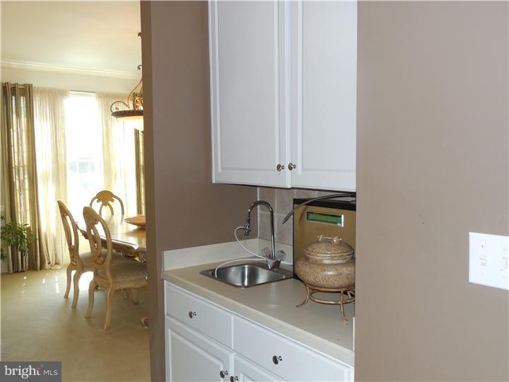 66 Normandy Road Evesham, NJ 08053 - Photo 15 of 23 Wet Bar