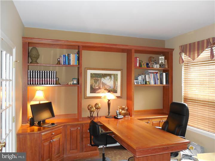66 Normandy Road Evesham, NJ 08053 - Photo 9 of 23 Gallery Image 9
