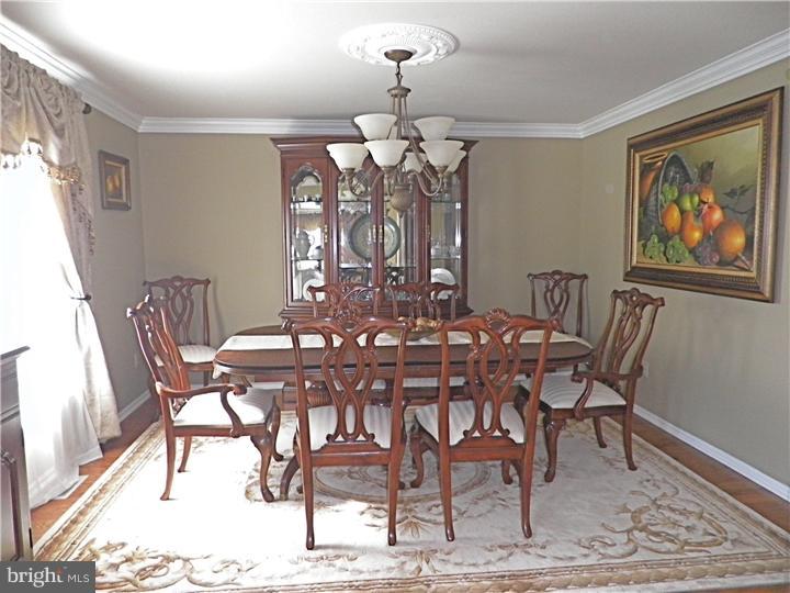 17 Yale Road Marlton, NJ 08053 - Photo 5 of 25 Dining Room