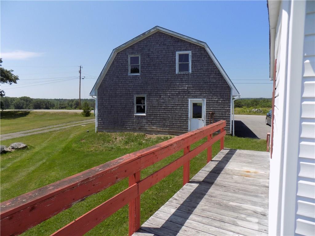 478 Goshen Road Waldoboro, ME 04572 - Photo 7 of 25 Side view of barn