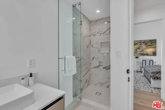 $9,299 | 133 South Linden Drive, Beverly Hills, CA 90212