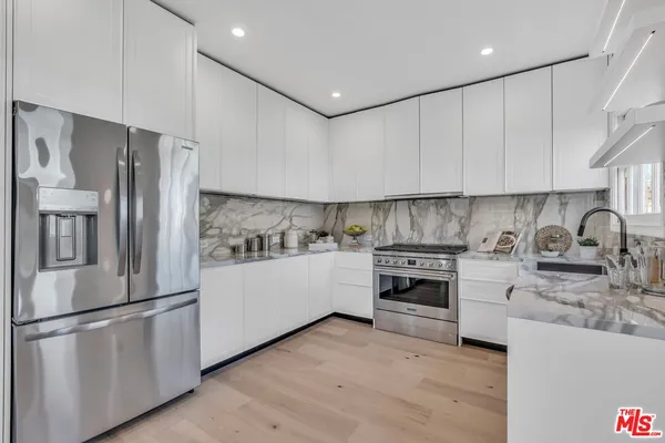 $9,299 | 133 South Linden Drive, Beverly Hills, CA 90212