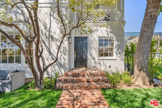 $9,299 | 133 South Linden Drive, Beverly Hills, CA 90212