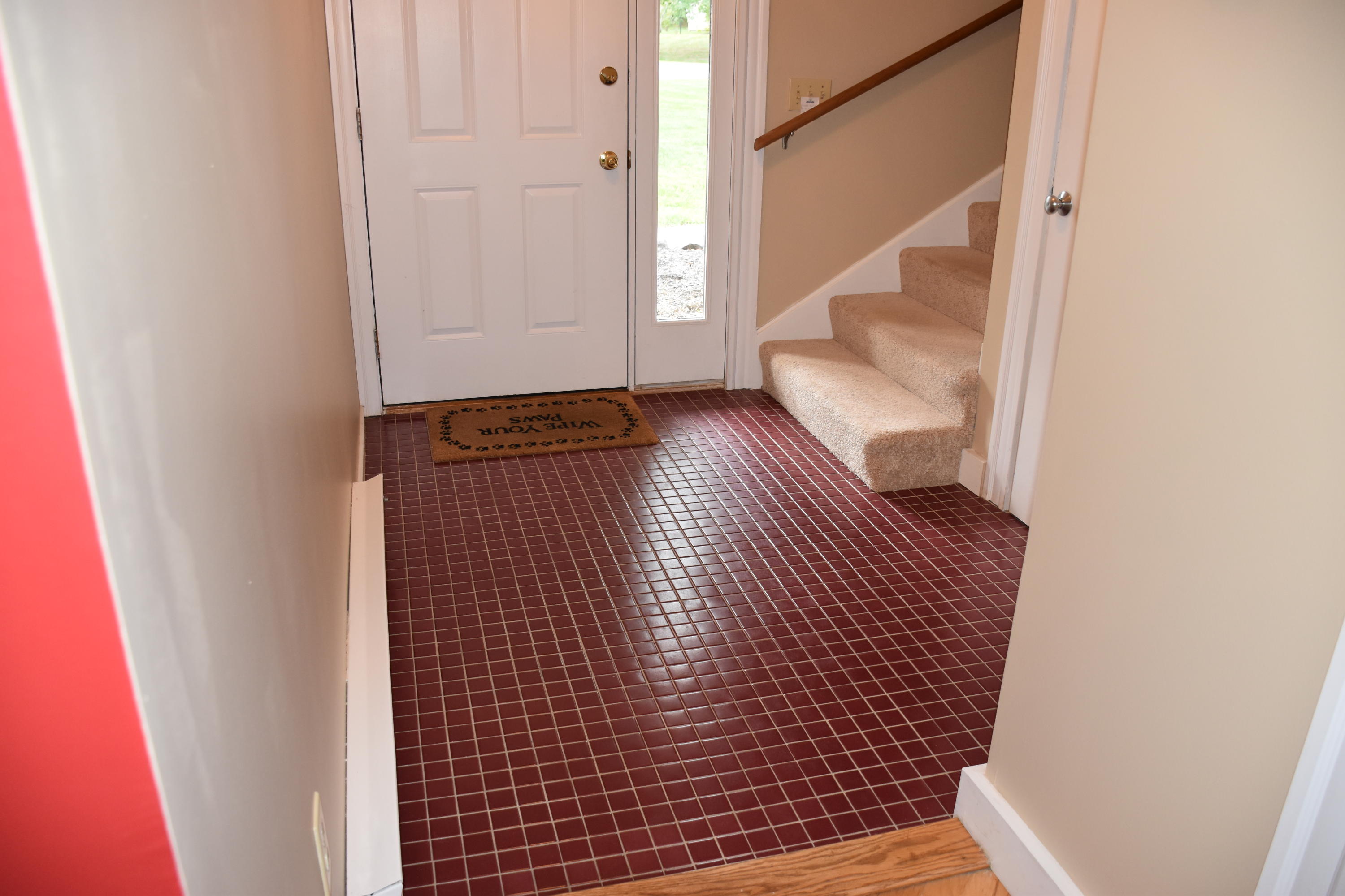24 Linwood Road, Unit 24 Freeport, ME 04032 - Photo 2 of 18 2 Entry