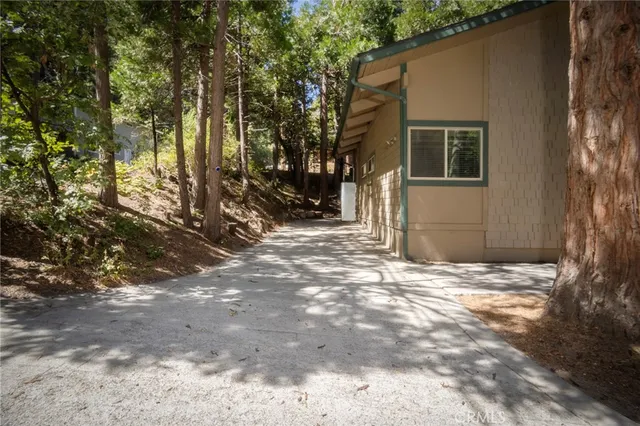 $440,250 | 930 Willow Springs Drive, Twin Peaks, CA 92391