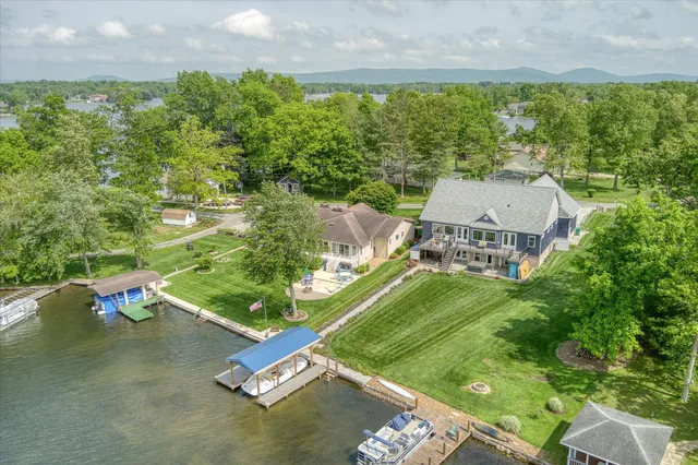 $999,890 | 1118 Hileah Drive, Crossville, TN 38572