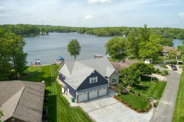 $999,890 | 1118 Hileah Drive, Crossville, TN 38572