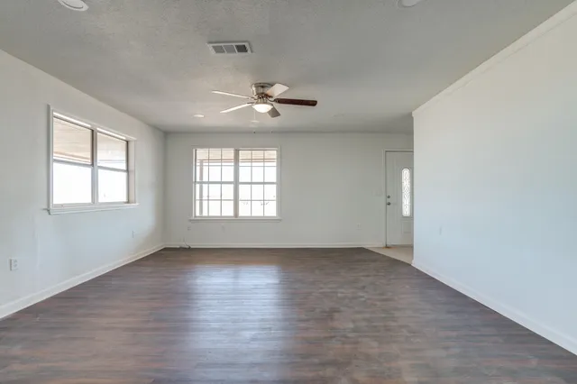 $170,000 | 7715 East County Road 6200, Idalou, TX 79329