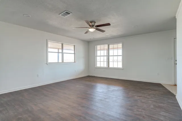 $170,000 | 7715 East County Road 6200, Idalou, TX 79329