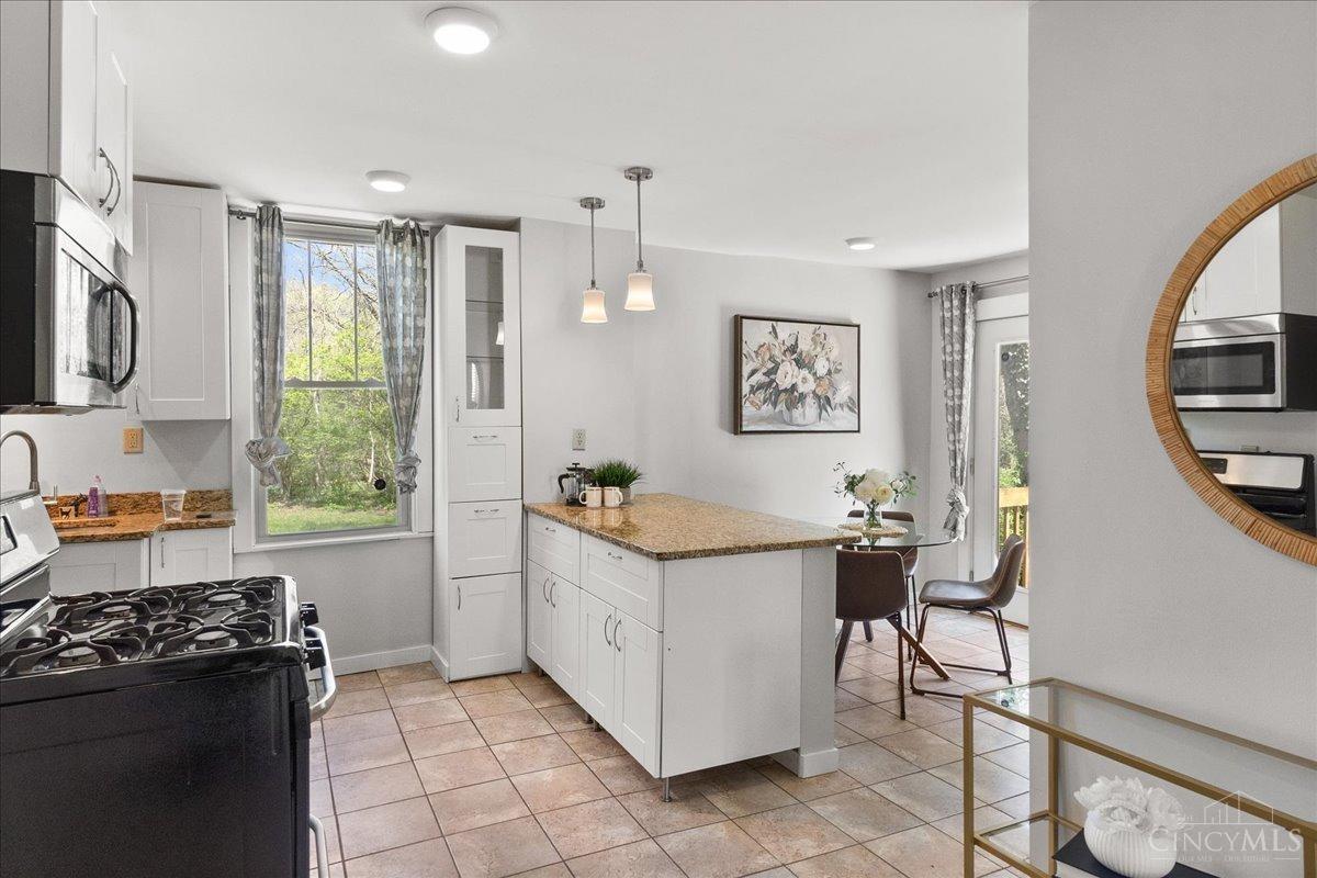 4940 Plainville Road Cincinnati, OH 45227 - Photo 8 of 26 Gallery Image 8