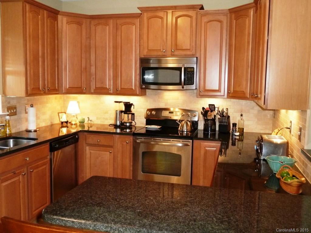 8914 Washam Potts Road Cornelius, NC 28031 - Photo 5 of 14 Gallery Image 5