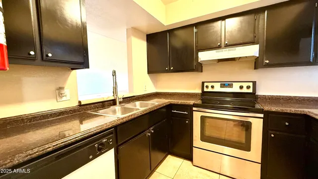 $999 | 2834 East Kathleen Road, Unit 103, Phoenix, AZ 85032