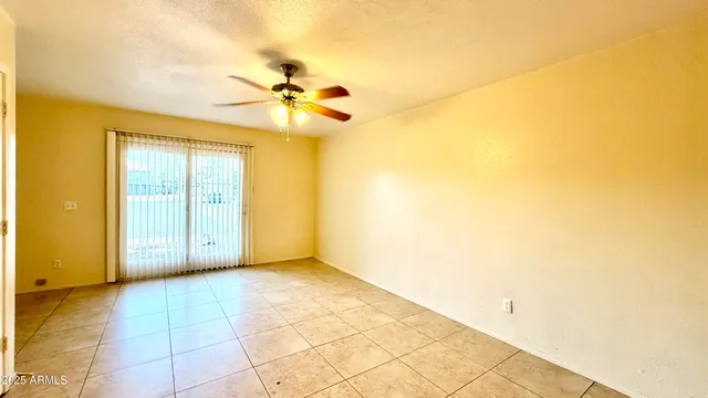 $999 | 2834 East Kathleen Road, Unit 103, Phoenix, AZ 85032