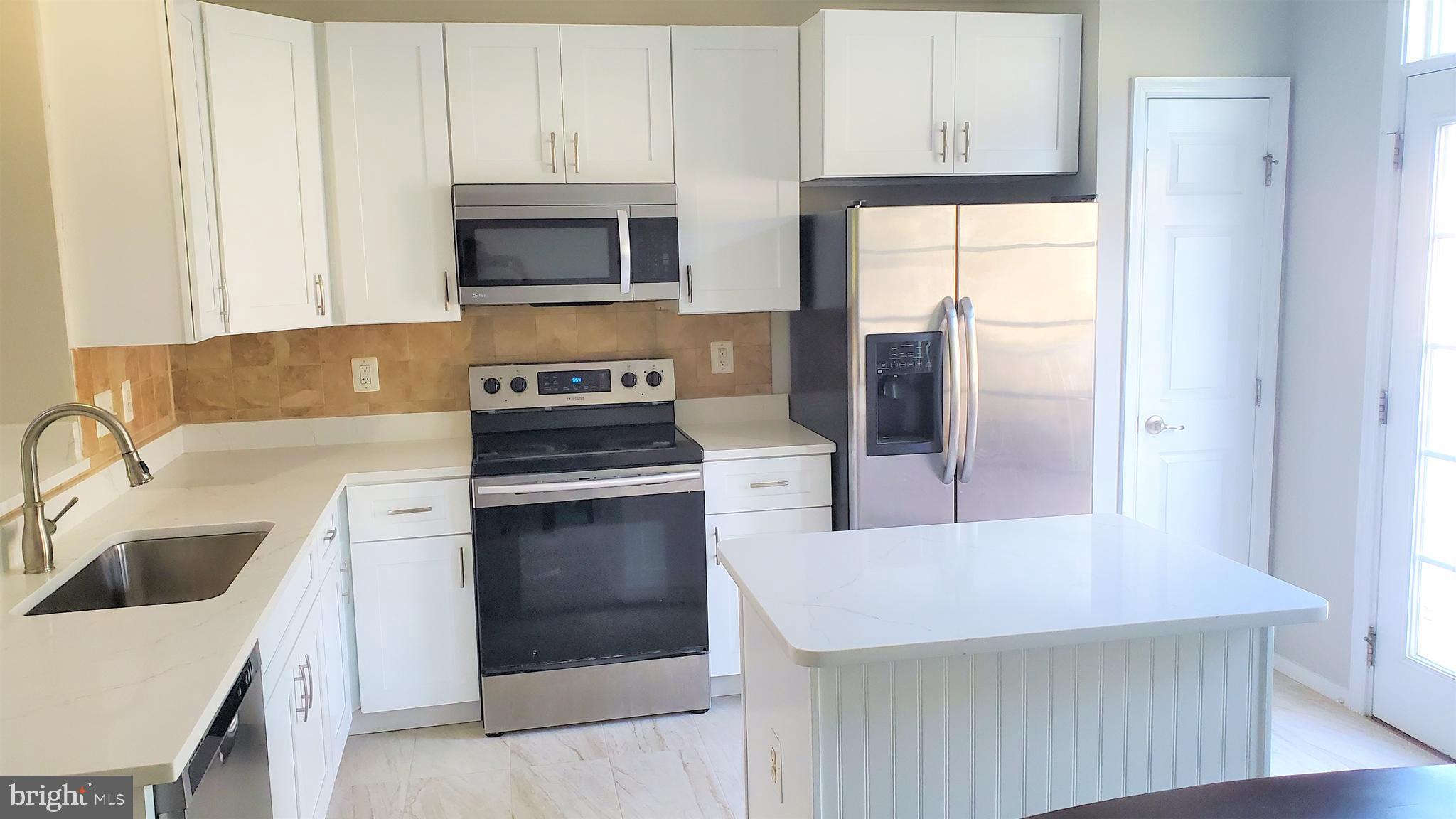 7206 Abbey Road Elkridge, MD 21075 - Photo 14 of 44 Kitchen view4