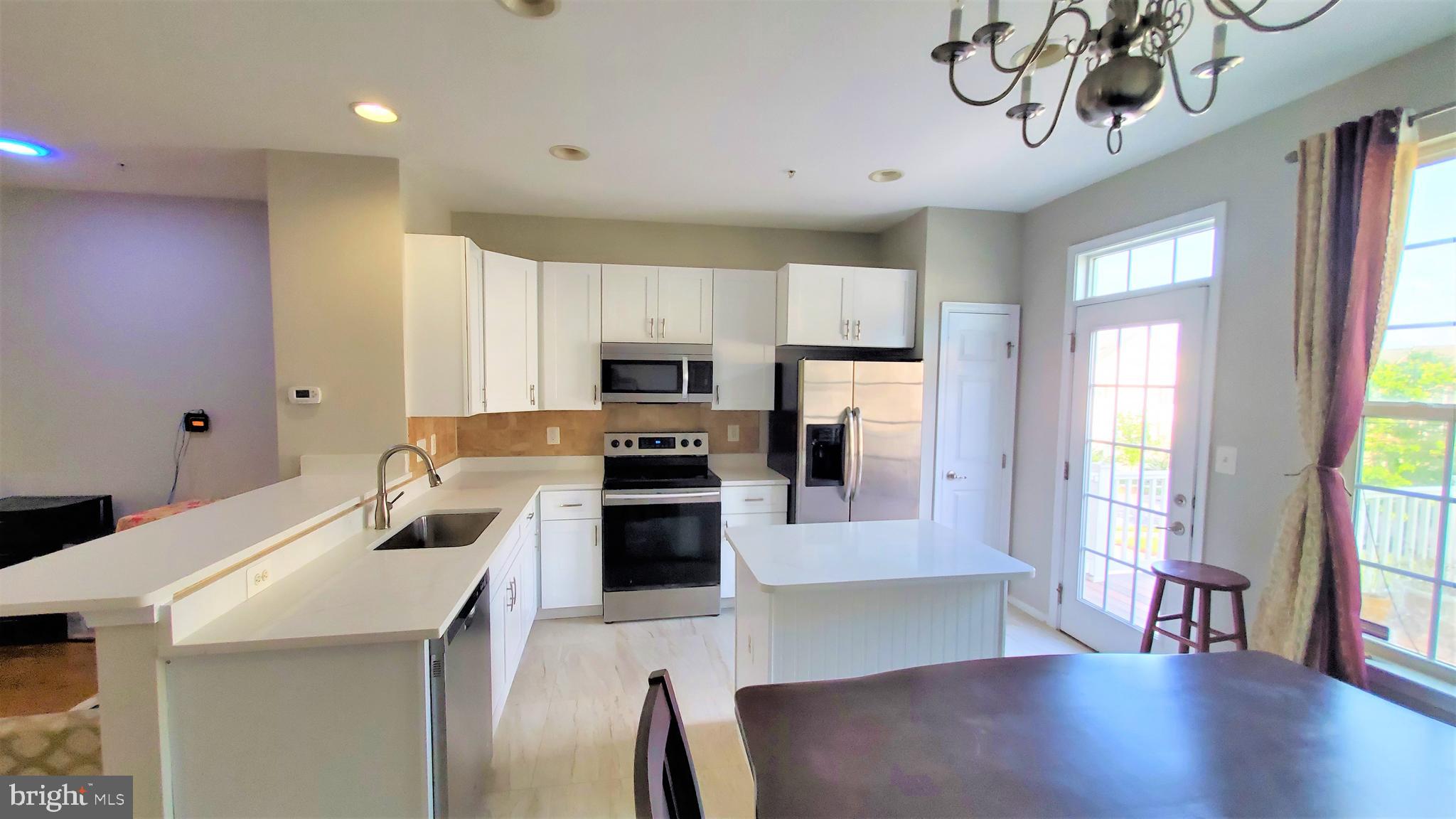 7206 Abbey Road Elkridge, MD 21075 - Photo 15 of 44 Kitchen view5
