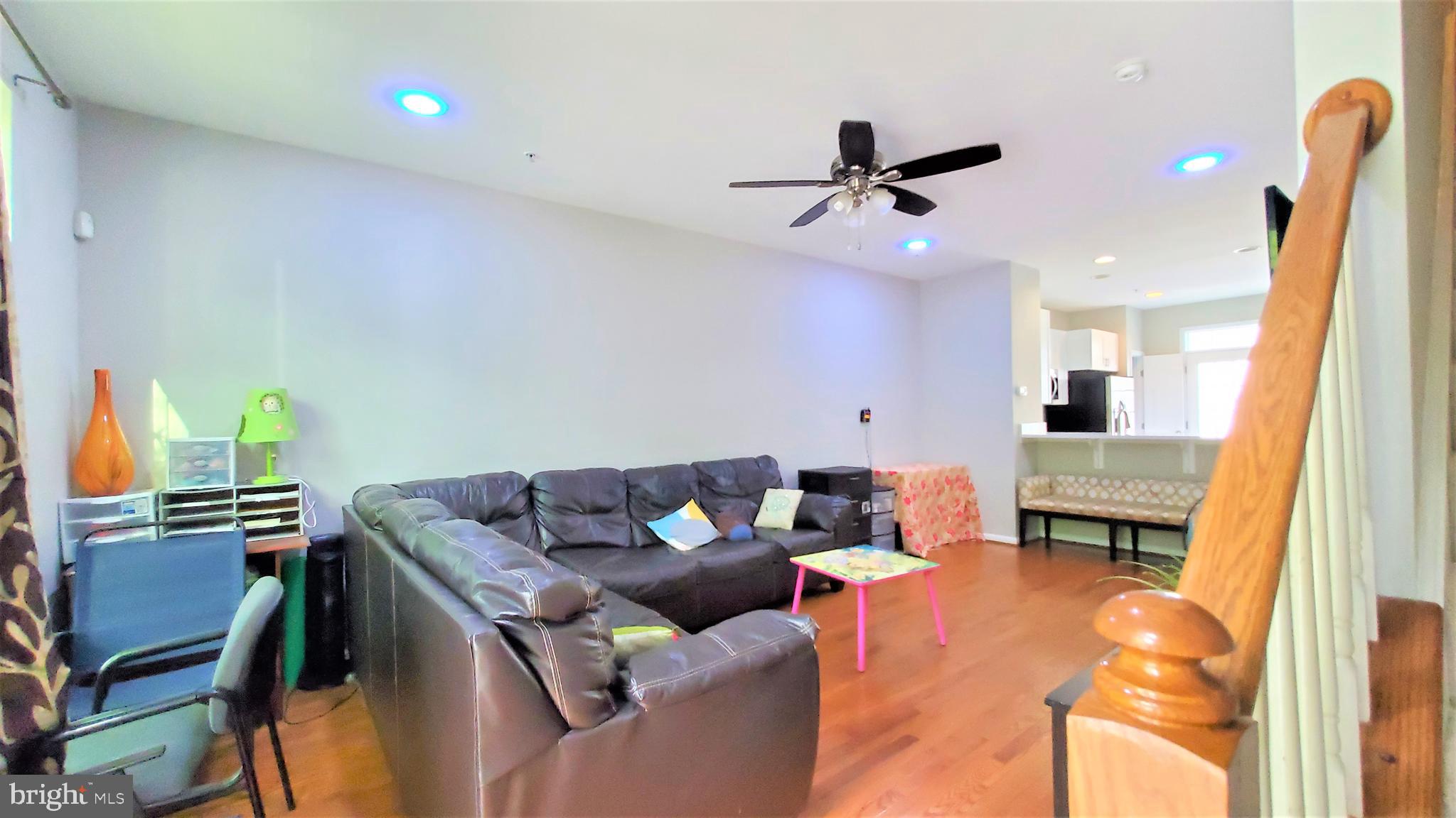 7206 Abbey Road Elkridge, MD 21075 - Photo 6 of 44 Living room view2