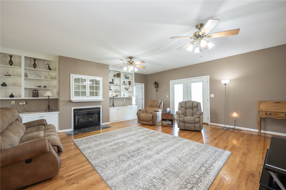 417 McGill Circle Iva, SC 29655 - Photo 9 of 30