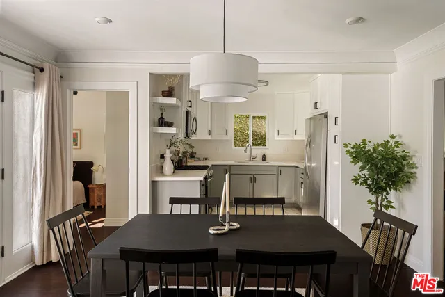 $899,000 | 5748 7th Avenue, Los Angeles, CA 90043