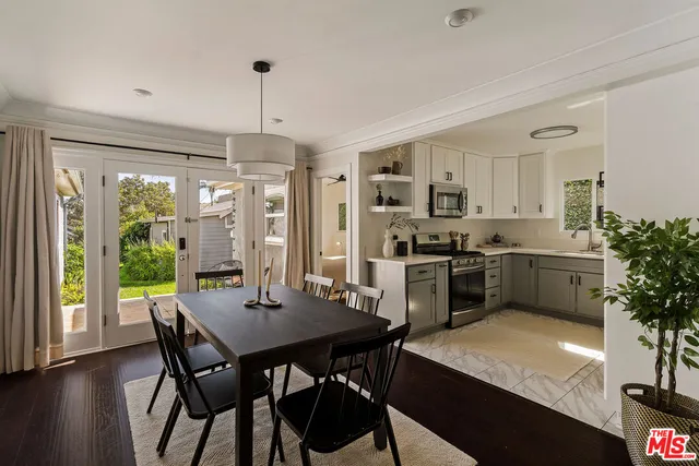 $899,000 | 5748 7th Avenue, Los Angeles, CA 90043