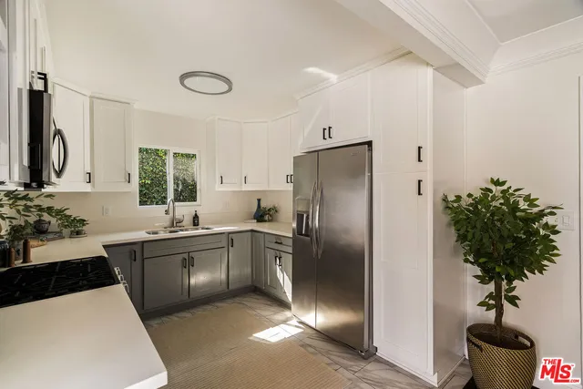 $899,000 | 5748 7th Avenue, Los Angeles, CA 90043