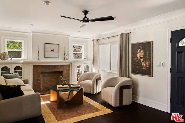 $899,000 | 5748 7th Avenue, Los Angeles, CA 90043