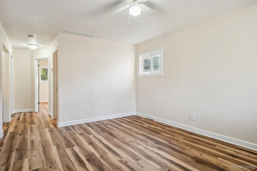22319 Wick Road Taylor, MI 48180 - Photo 8 of 42