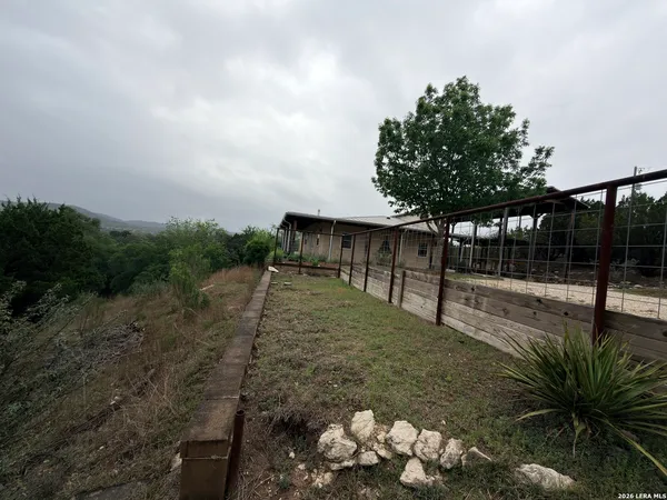 $2,500 | 499 Saddleback Ridge, Bandera, TX 78003