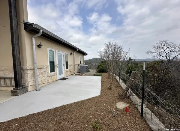 $2,500 | 499 Saddleback Ridge, Bandera, TX 78003