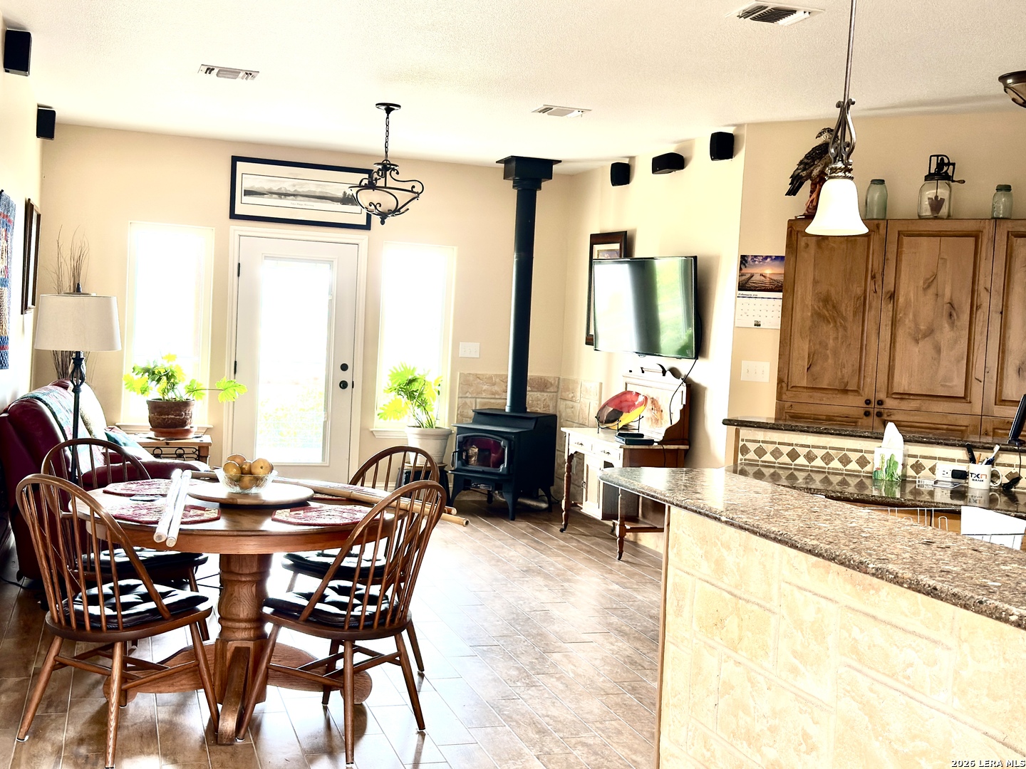 499 Saddleback Ridge Bandera, TX 78003 - Photo 9 of 14