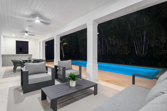$5,698,000 | 5835 Southwest 81st Street, South Miami, FL 33143